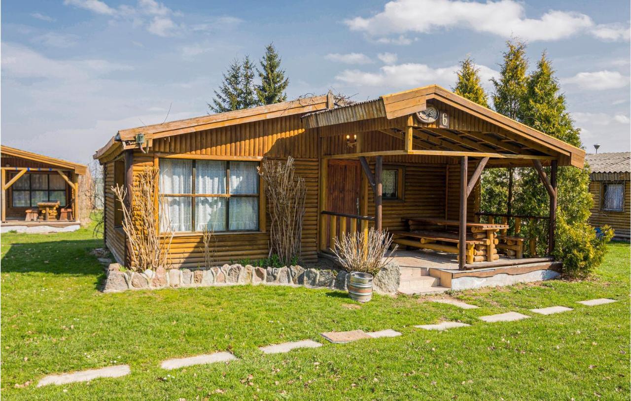 Amazing Home In Wilczeta With Kitchenette Exteriér fotografie